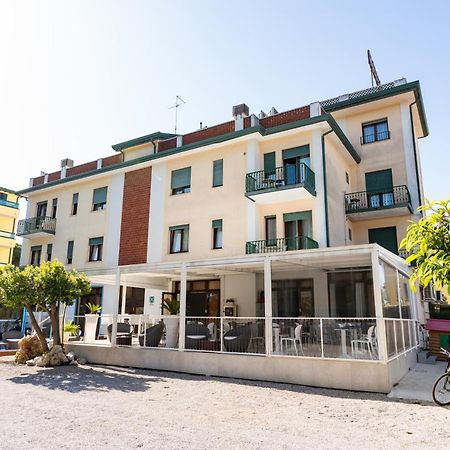 Hotel Regina Caorle Zewnętrze zdjęcie
